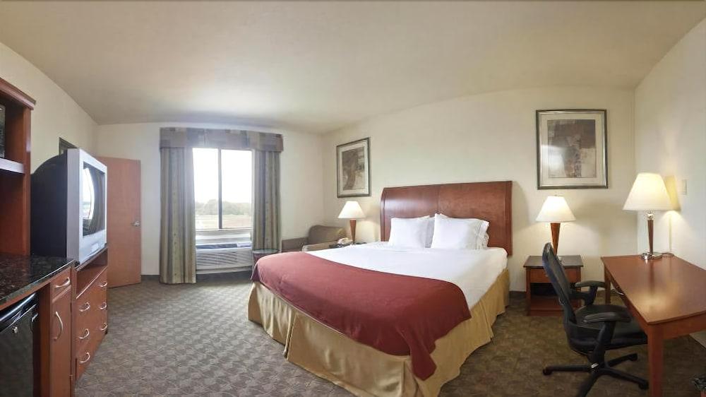 Holiday Inn Express Hotel And Suites Fairfield-North By Ihg Ngoại thất bức ảnh