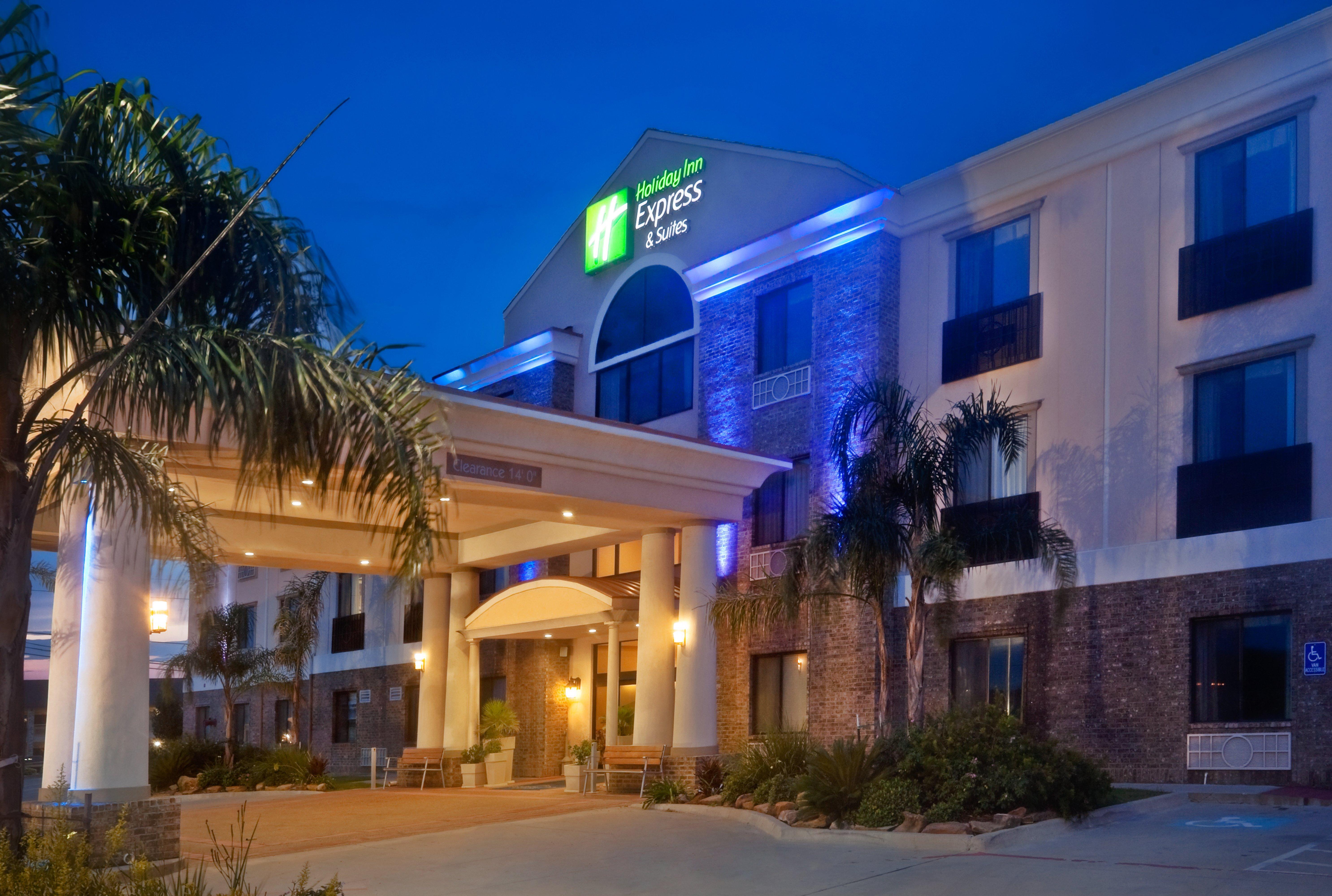 Holiday Inn Express Hotel And Suites Fairfield-North By Ihg Ngoại thất bức ảnh