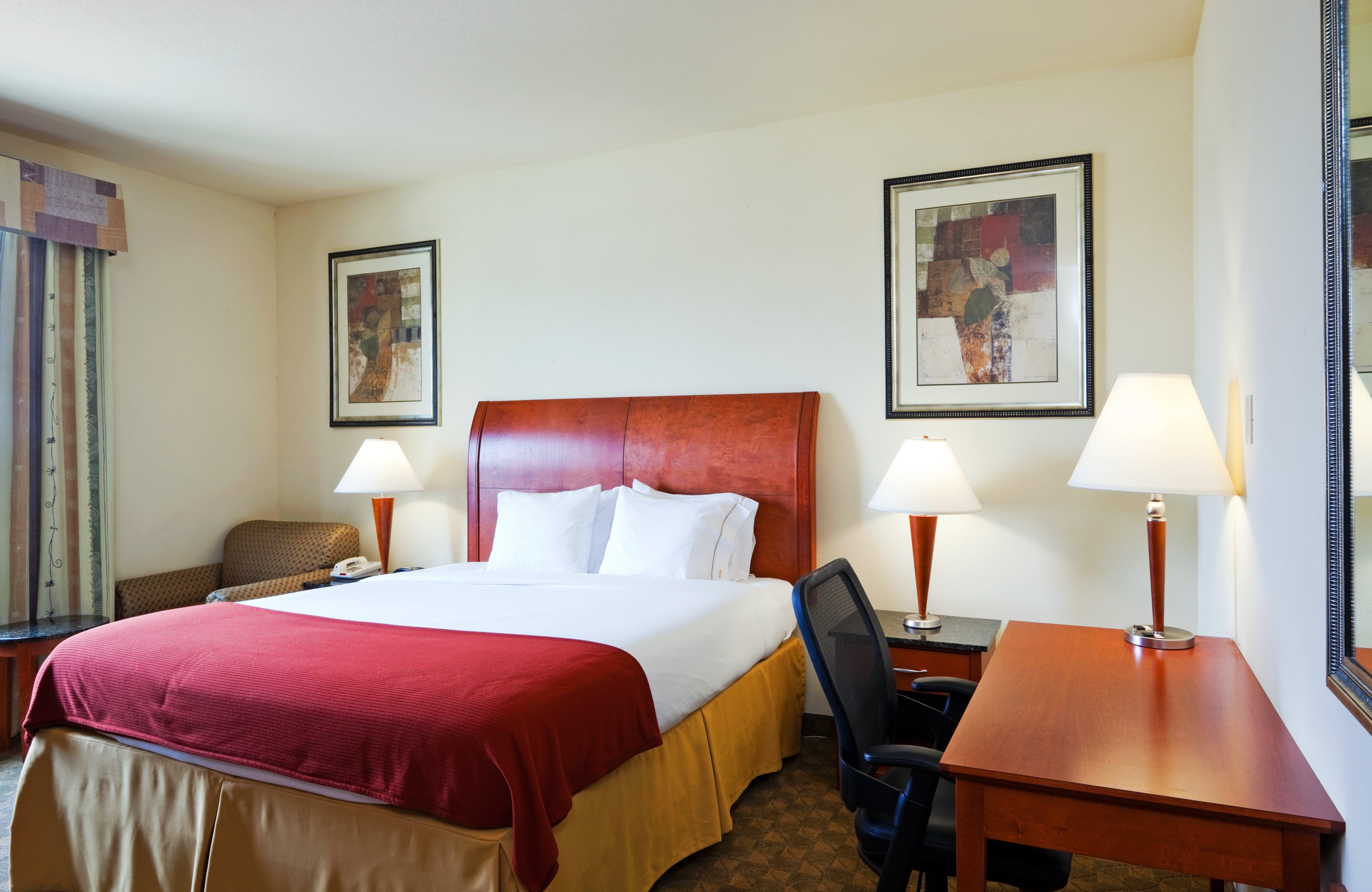Holiday Inn Express Hotel And Suites Fairfield-North By Ihg Ngoại thất bức ảnh